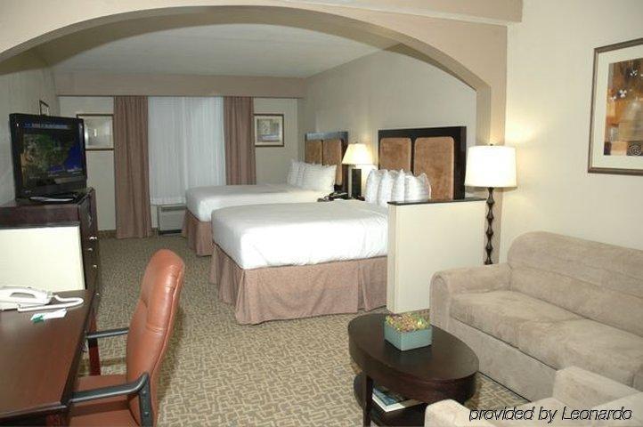 Holiday Inn Hotel & Suites Beaufort At Highway 21, An Ihg Hotel Habitación foto